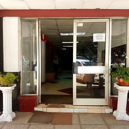 The Lusaka Hotel Buitenkant foto