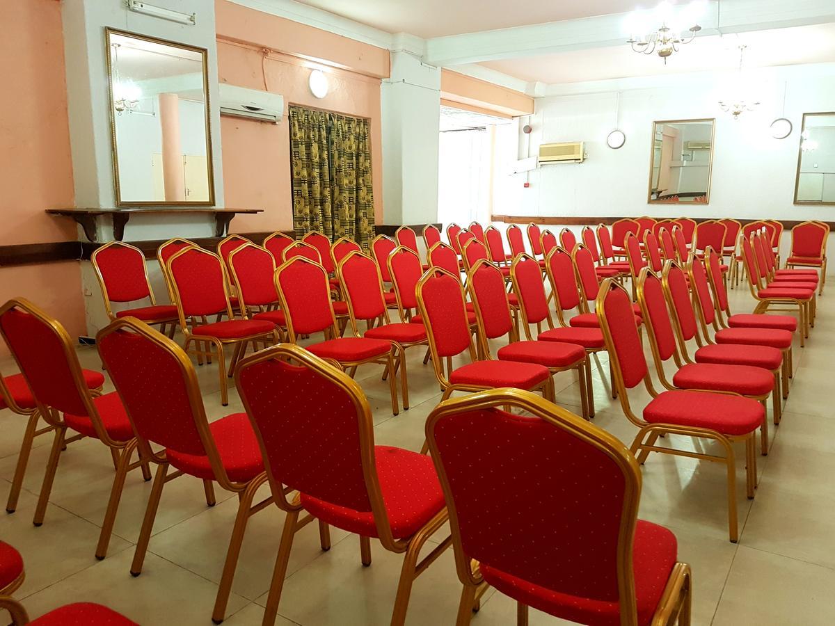 The Lusaka Hotel Buitenkant foto