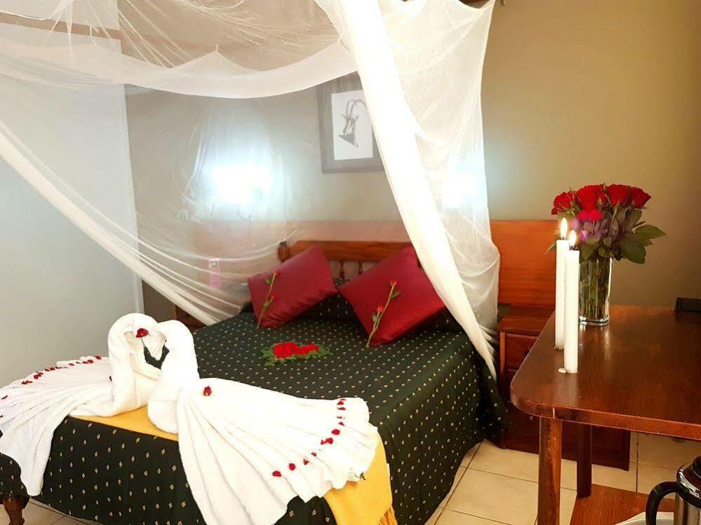 The Lusaka Hotel Buitenkant foto